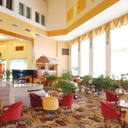 Yinhe Dynasty Hotel เฉิงตู ภายนอก รูปภาพ