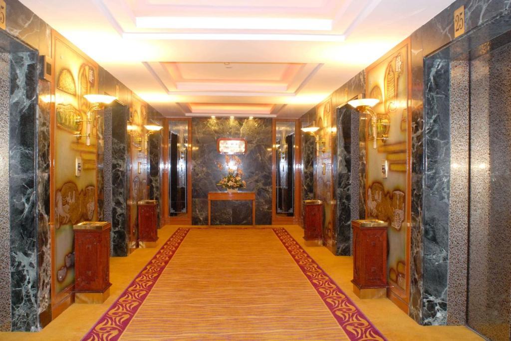 Yinhe Dynasty Hotel เฉิงตู ภายนอก รูปภาพ