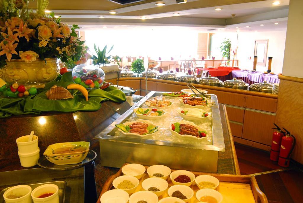 Yinhe Dynasty Hotel เฉิงตู ภายนอก รูปภาพ