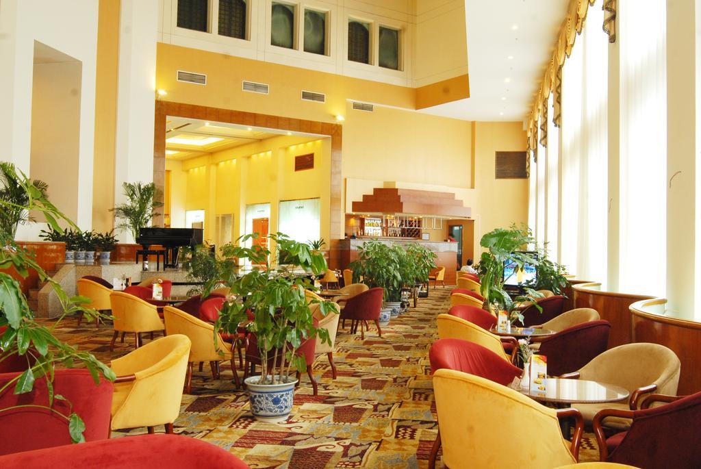 Yinhe Dynasty Hotel เฉิงตู ภายนอก รูปภาพ